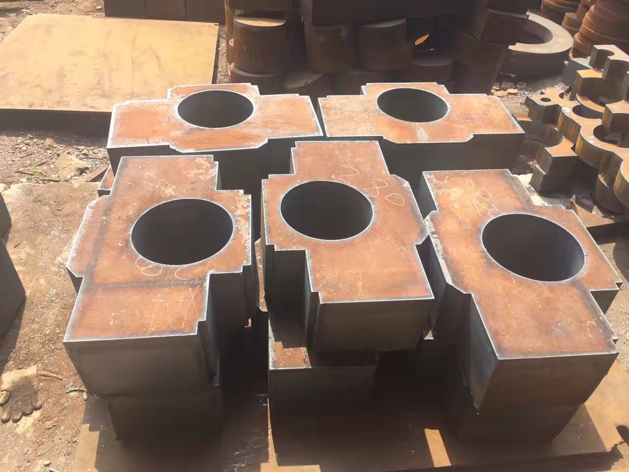 䓰��и�����